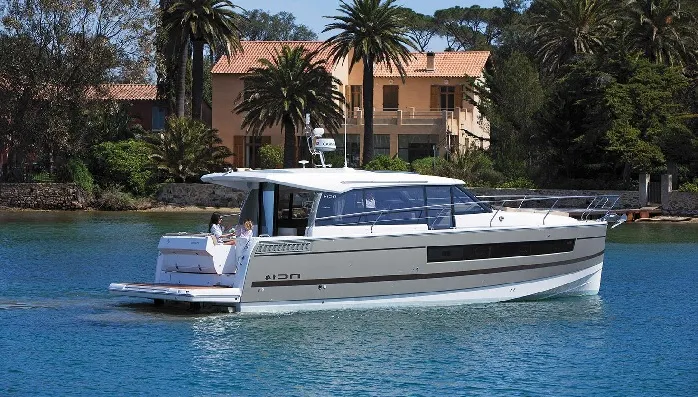Private Luxury VIP Yacht