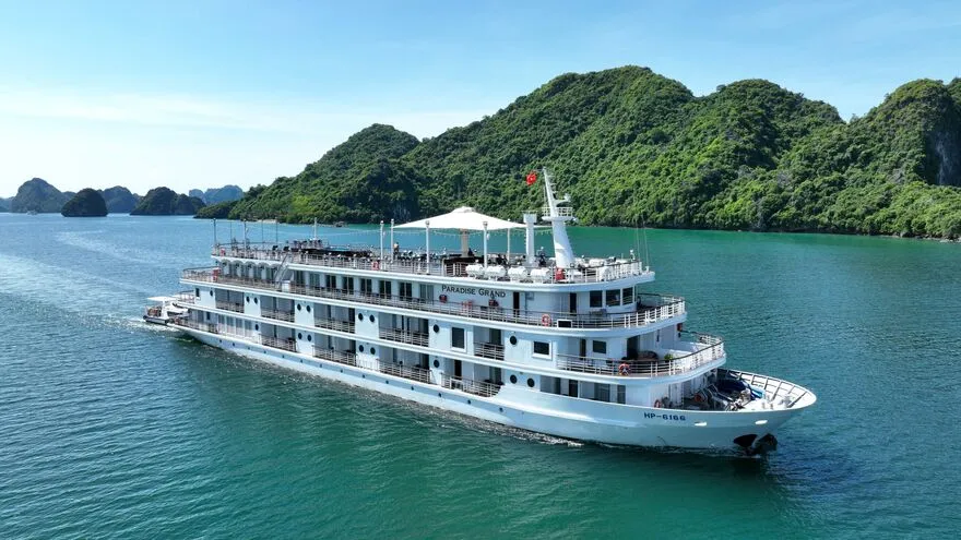 Paradise Grand Cruise