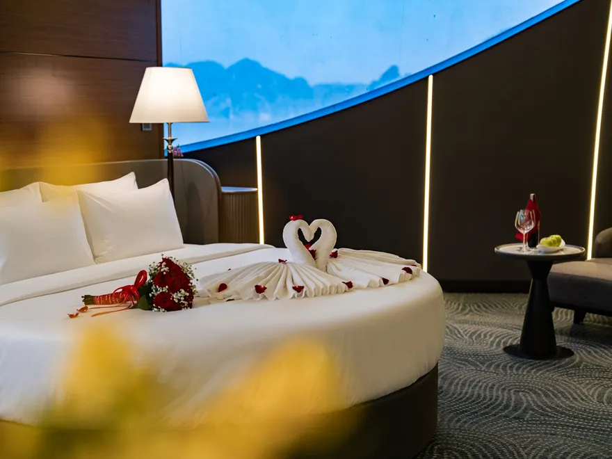 President Suite Sea View with 180° Panoramic View
