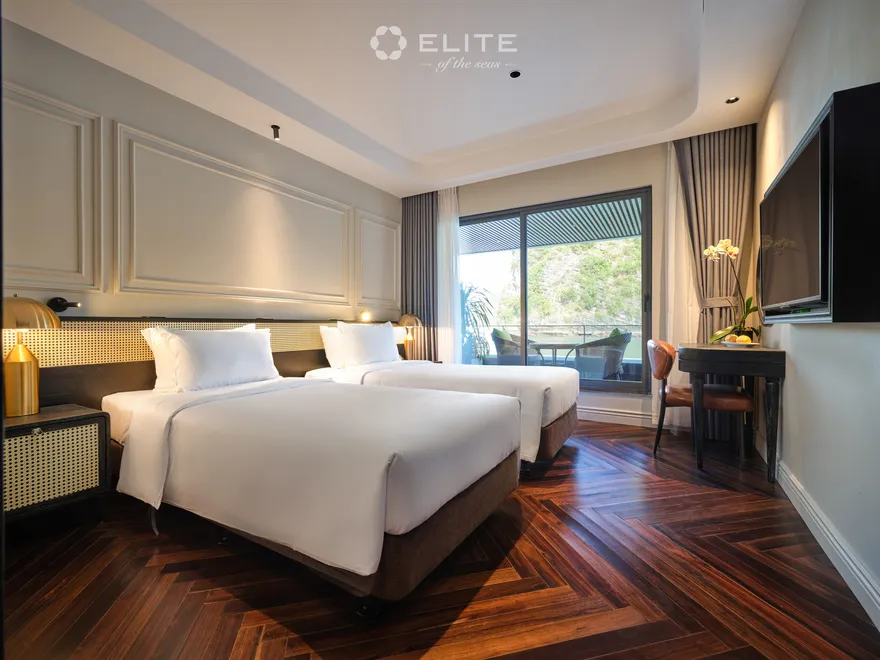 Elite Junior Suite room class