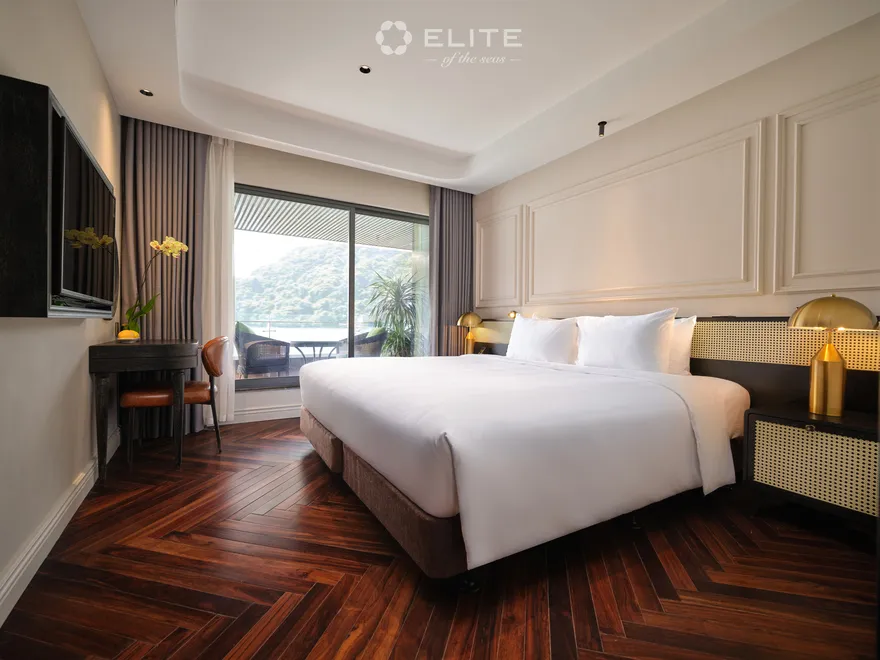 Elite Junior Suite room class