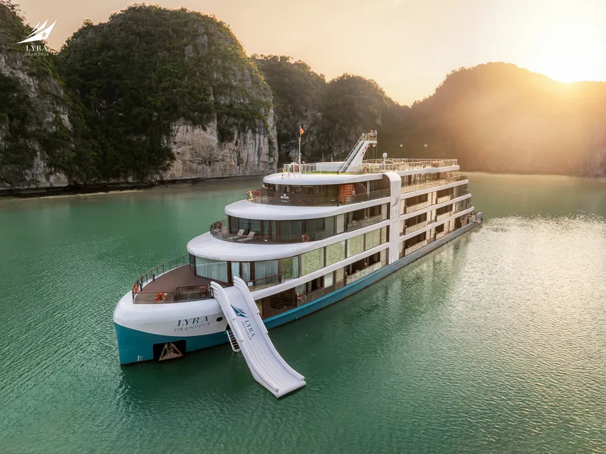Lyra Grandeur Halong Cruise