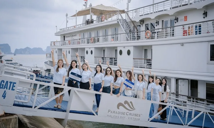 Paradise Elegance Cruise