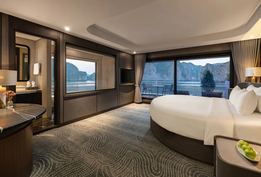 VIP Executive Suite Sea View with Private Terrace