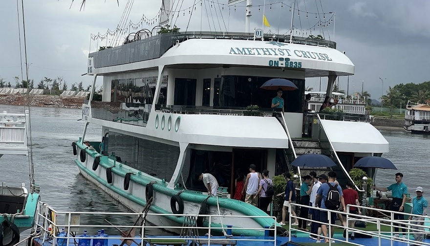 Amethyst Cruise Halong Cruise