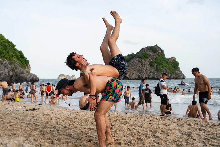 Cat Co Beach bustling with international travelers