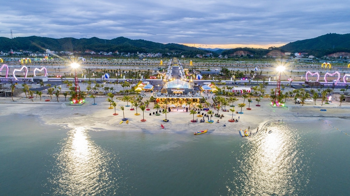Phuong Dong Beach
