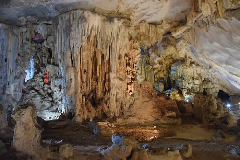 Stalactites inside Tien Ong Cave