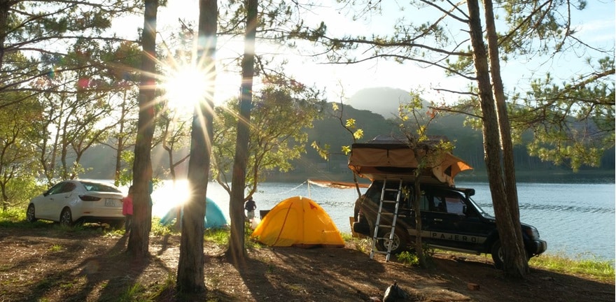 Camping at Khe Che Lake
