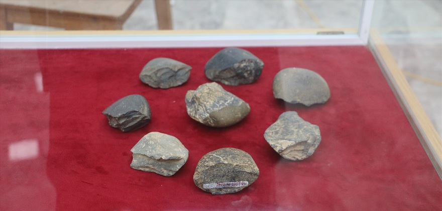 Early-stage stone tools (Illustrative photo)