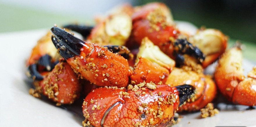 Grilled stone crab