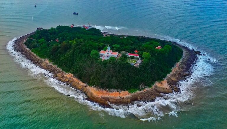 Discovering Hon Dau Island: The Ultimate Luxury Travel Guide
