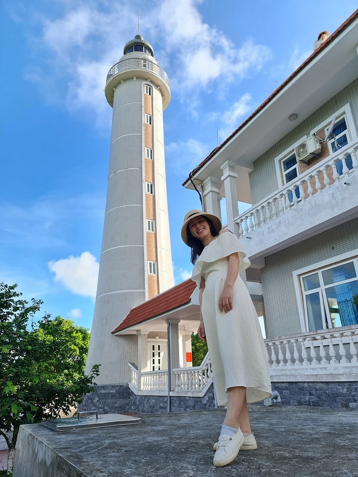 The Co To Lighthouse is open daily from 5:00 AM to 11:00 PM with complimentary admission.