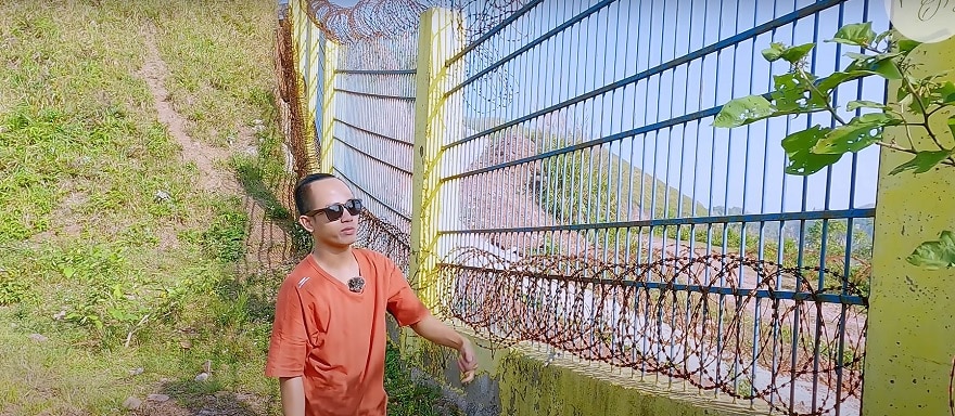 The Vietnam-China border fence in Quang Ninh (Nen Vlog)