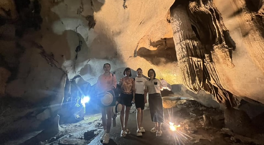 Stalactite and stalagmite formations change along the length of the cave