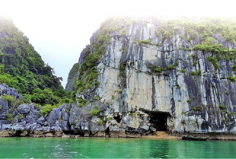 Fairy Cave Lake