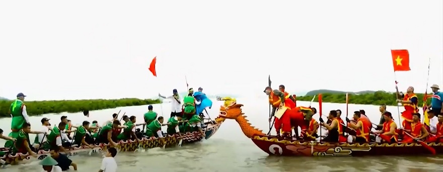 Boat Racing Festival in Quan Lan