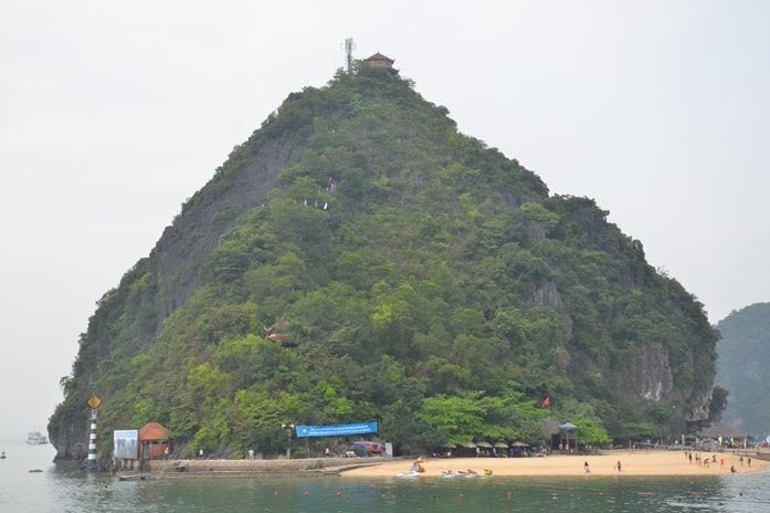 Hon Non: An Enchanting Destination in Halong Bay