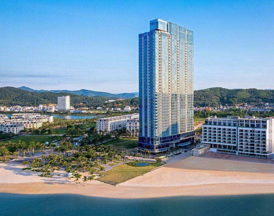 À la carte Halong Hotel
