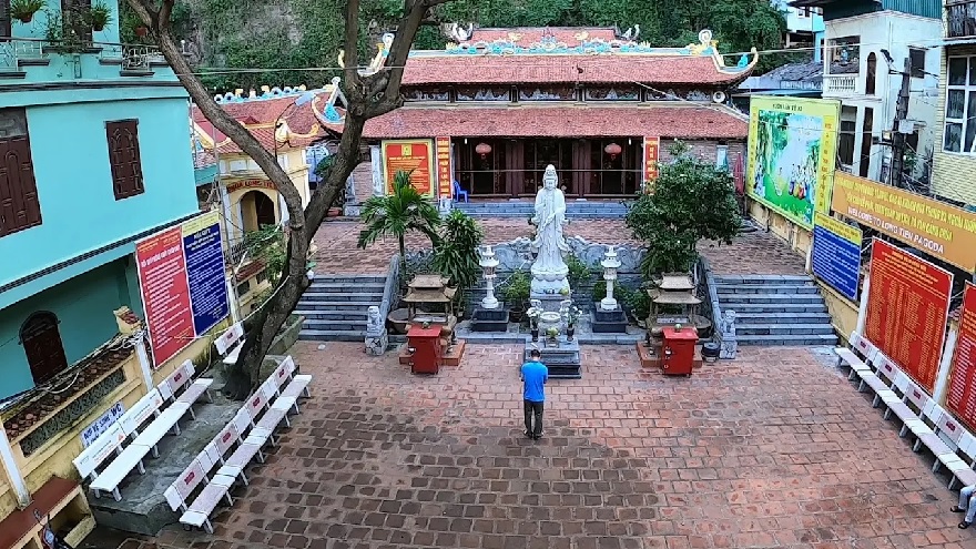 The Main Sanctuary featuring the traditional T-shaped (Ding) architecture at Long Tien Pagoda