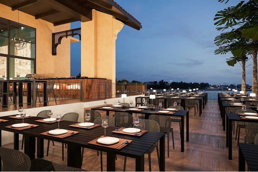 Dining area at Seafood Station