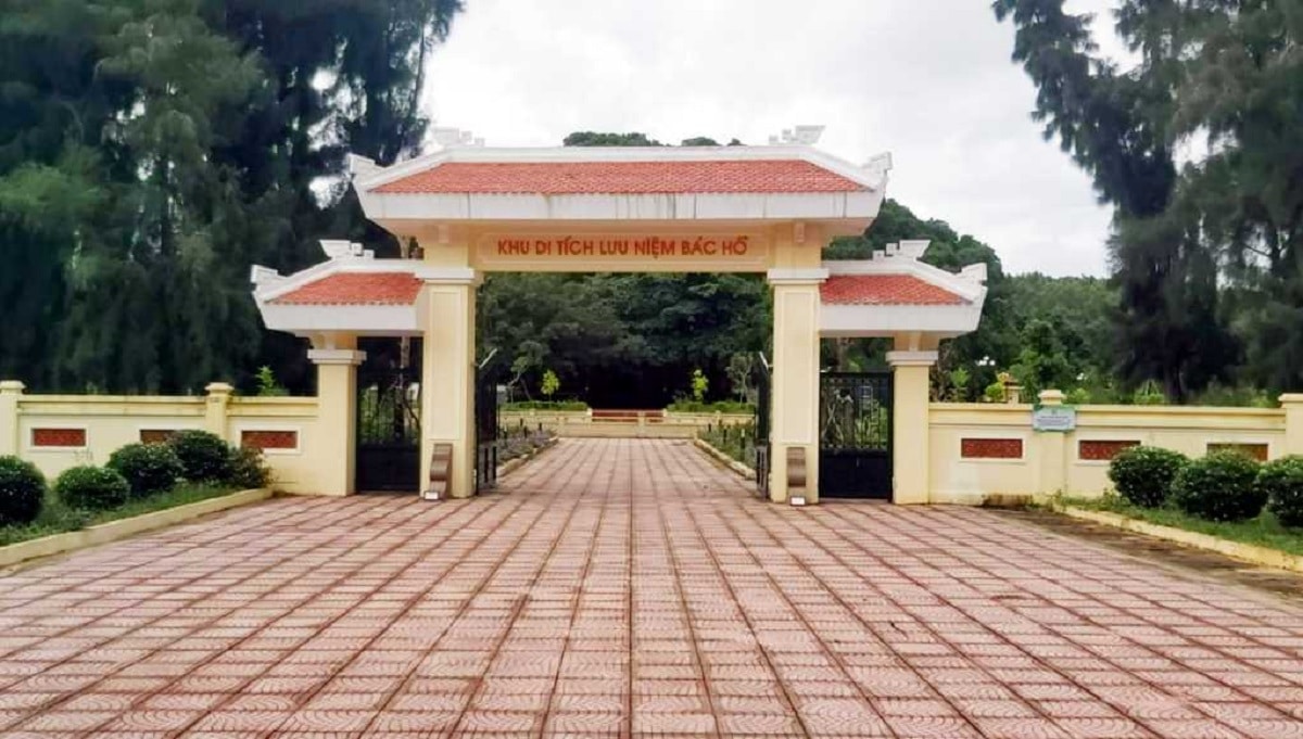 Commemorating President Ho Chi Minh on Ngoc Vung Island