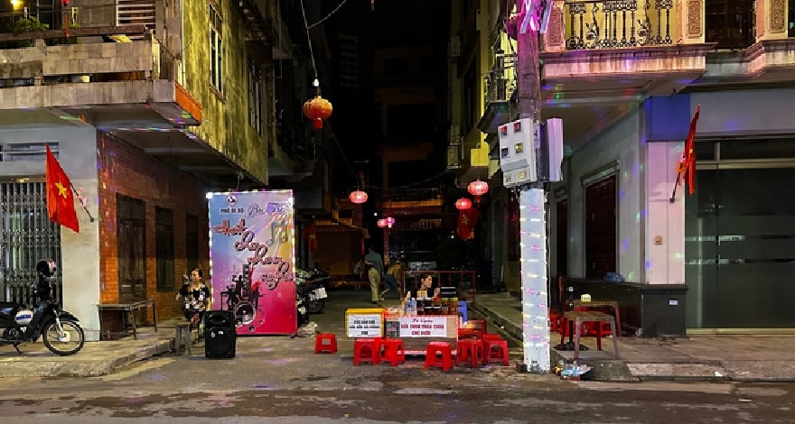 Several vendors share that while the opening weeks attracted hundreds of visitors, business has since slowed to a sluggish crawl