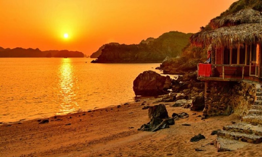 Charming bungalows on Cat Ong Island