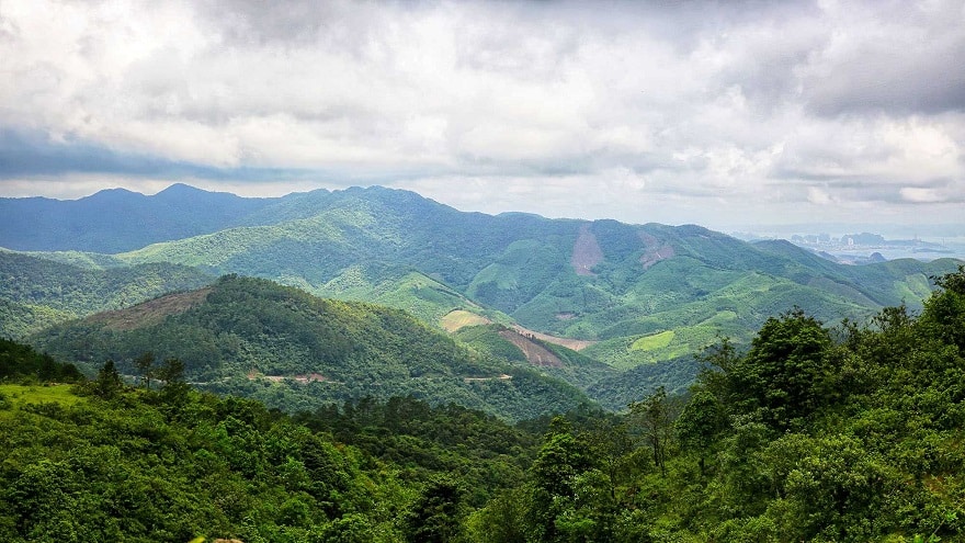 Thien Son Mountain Hoanh Bo
