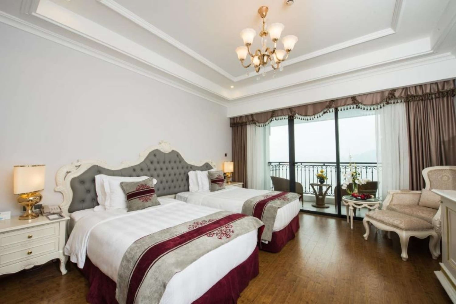 Deluxe Twin Ocean View Room