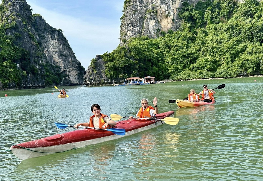 Kayaking Experience at Vung Vieng