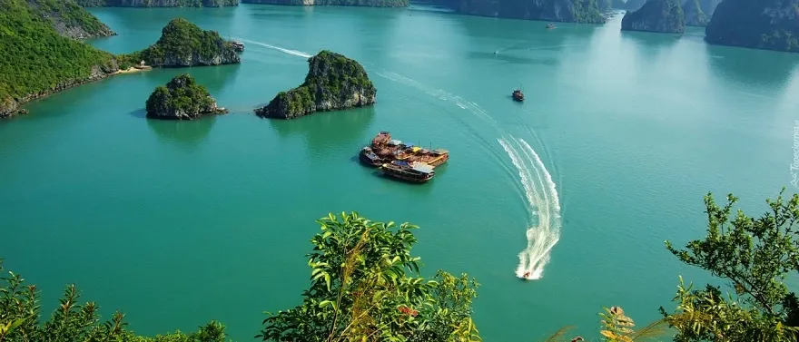 Ha Long Bay