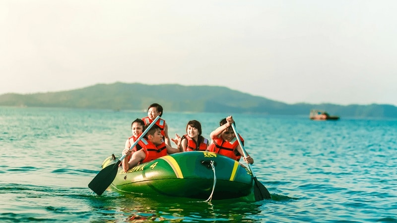 Intex Inflatable Dinghy at Co To Park