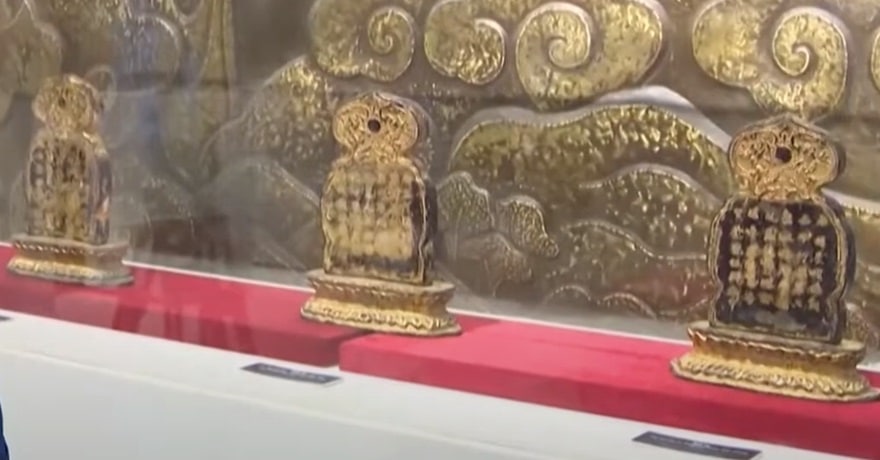 Spirit tablets of the Three Truc Lam Patriarchs