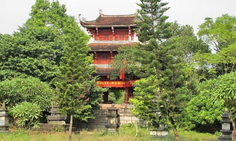 The Ethereal Serenity of Quynh Lam Pagoda in Dong Trieu