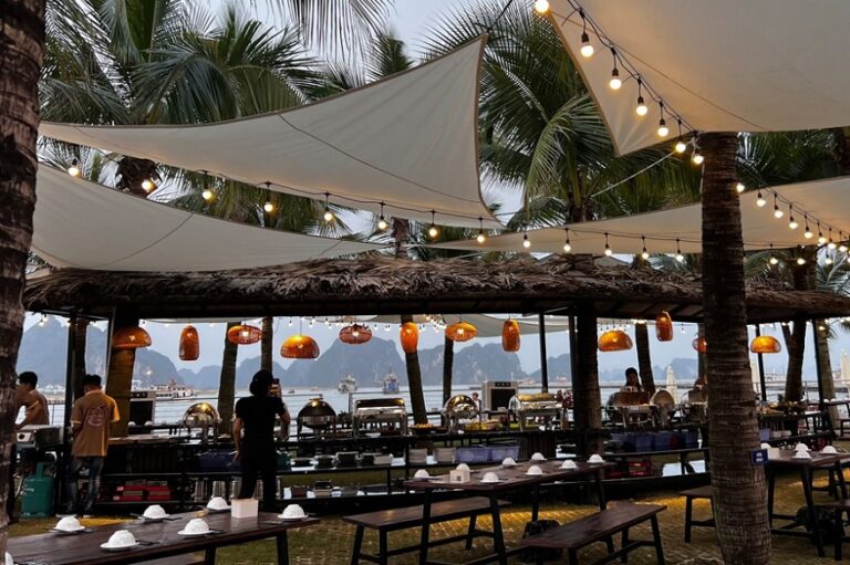 An Exquisite Seafood Symphony: The Finest Buffet Experiences in Halong Bay