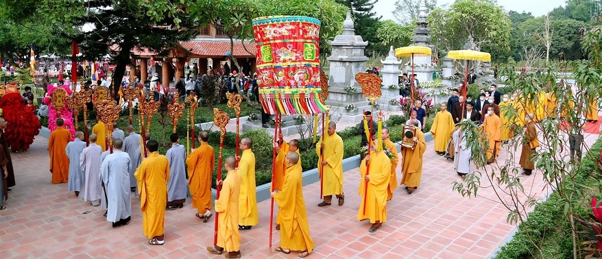 Ngoa Van Pagoda: A Majestic and Sacred Buddhist Sanctuary