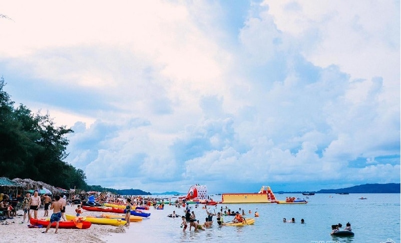 The Pristine Shores of Hong Quang
