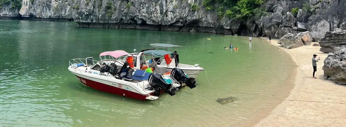 Speedboat is the transportation vehicle for the untouched island tour