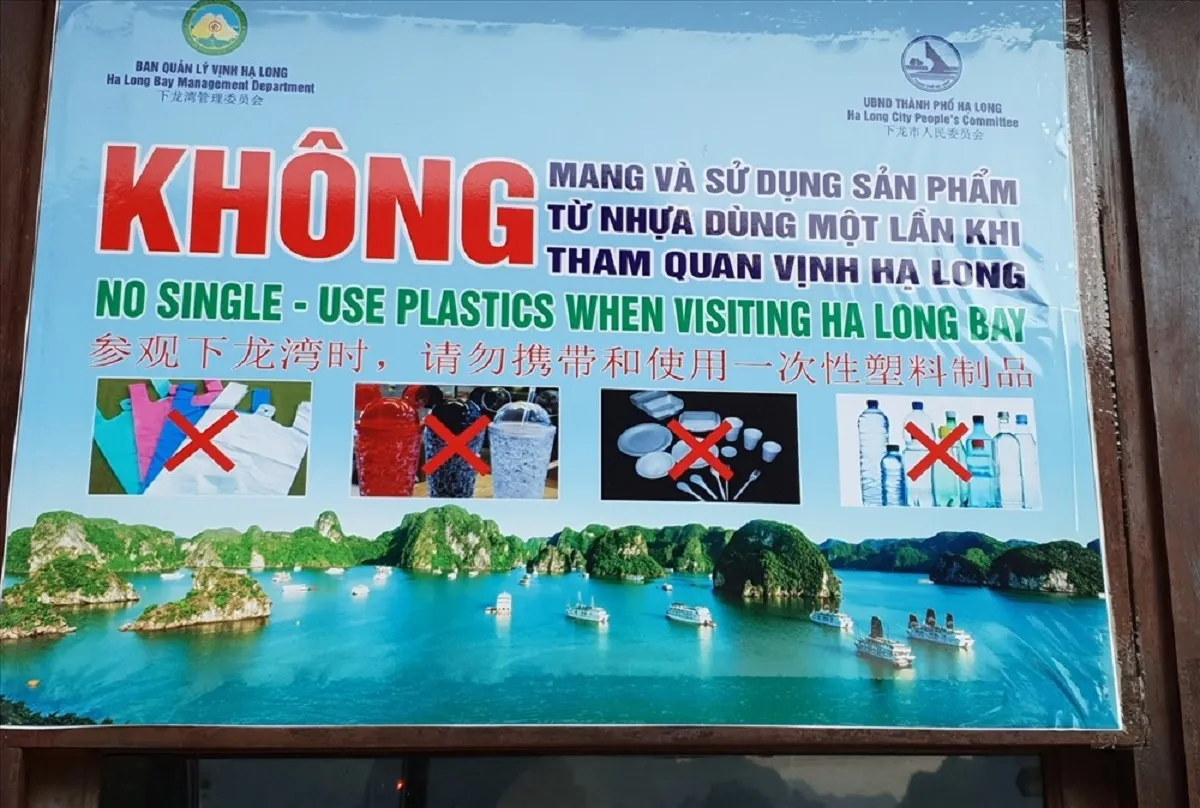 Regulations on bringing plastic items onboard when visiting Halong Bay